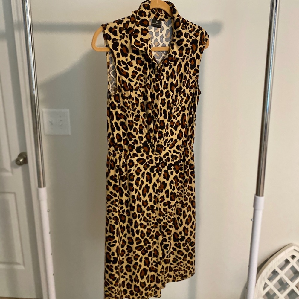 Sleeveless animal print sundress with collar